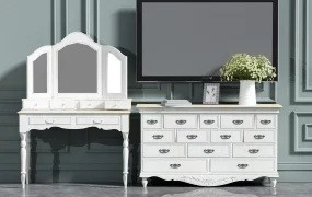 Vintage Bedroom Dresser And Vanity