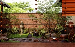 Small Japanese Style Garden